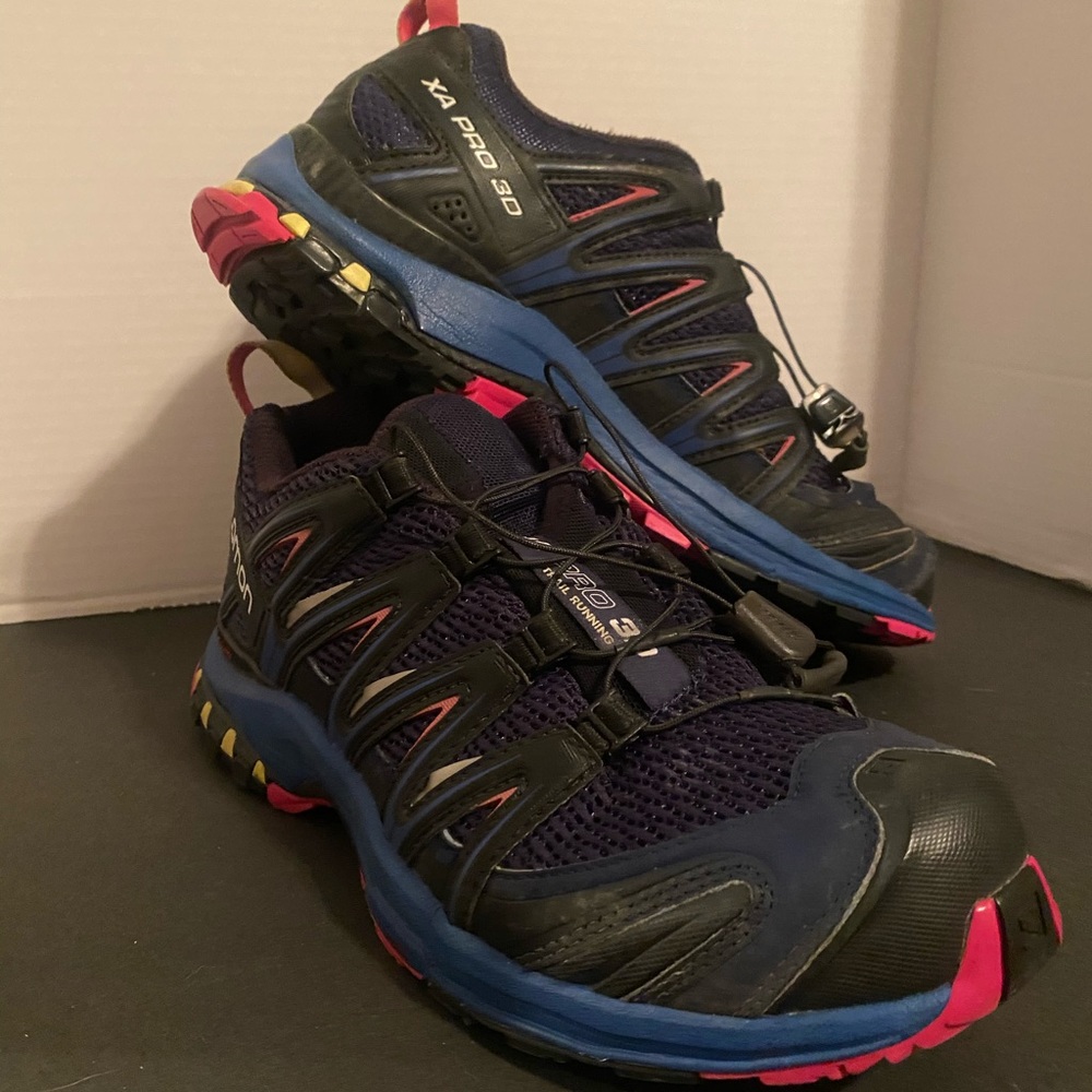 Salomon hiking sneakers